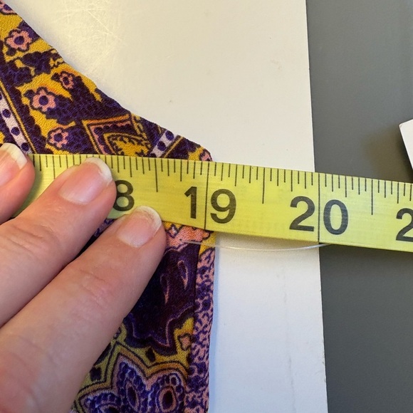 NWT Tobi Mauve and Gold Patterned Mini Dress 60's inspired vintage women's Small - Picture 12 of 12